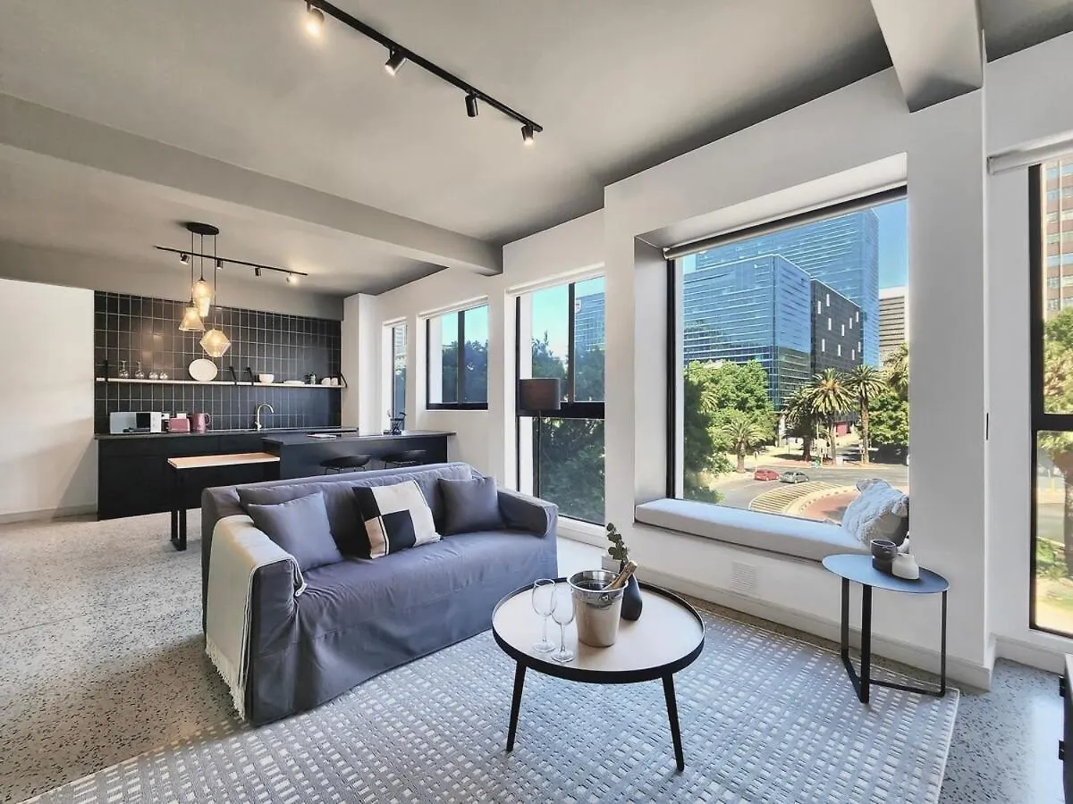 Central, Business Travellers Dream-Wifi-Pool Cape Town