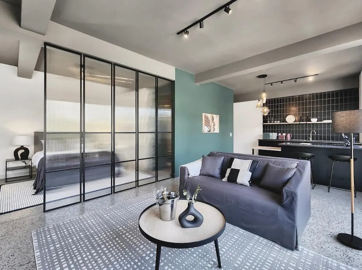 Central, Business Travellers Dream-Wifi-Pool Cape Town Apartment